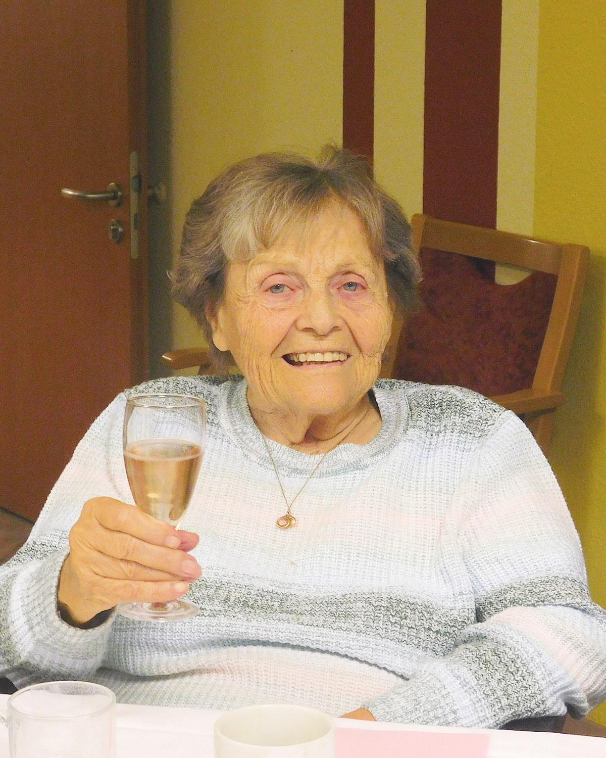 EURO Plus Senioren - Betreuung: Rückblick: Januar-Kaffeekränzchen EURO Plus Senioren - Betreuung: Rückblick: Januar-Kaffeekränzchen